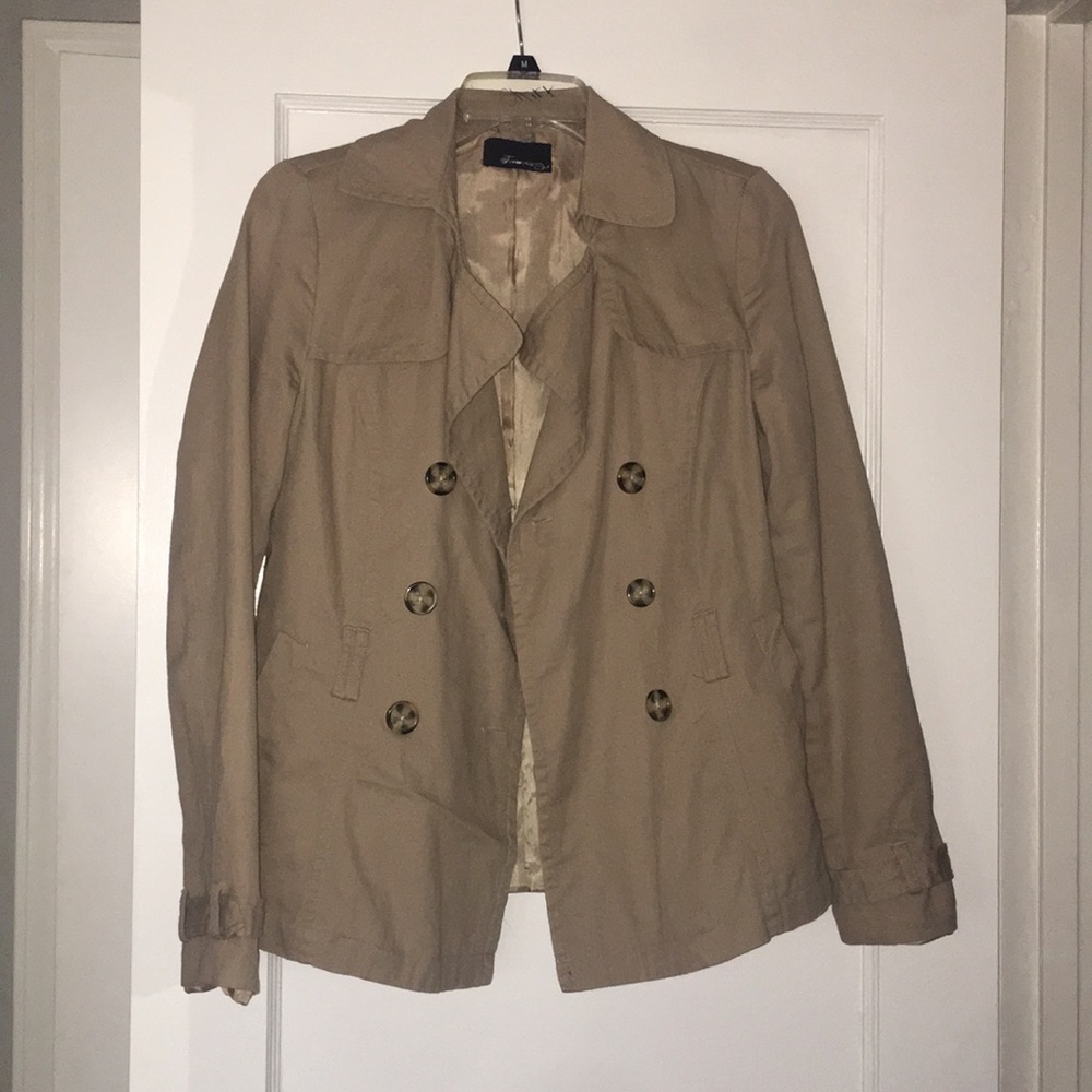 FOREVER 21 TRENCH COAT